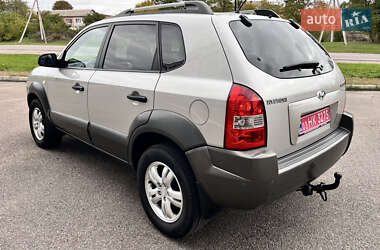 Внедорожник / Кроссовер Hyundai Tucson 2007 в 