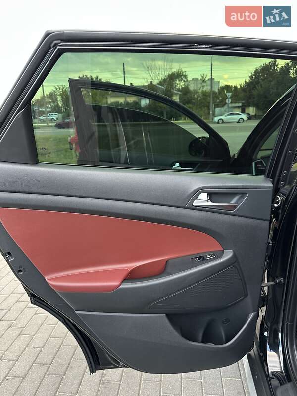 Позашляховик / Кросовер Hyundai Tucson 2017 в Харкові фото 22 Позашляховик / Кросовер Hyundai Tucson 2017 в Харкові