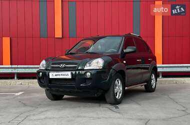 Внедорожник / Кроссовер Hyundai Tucson 2007 в 