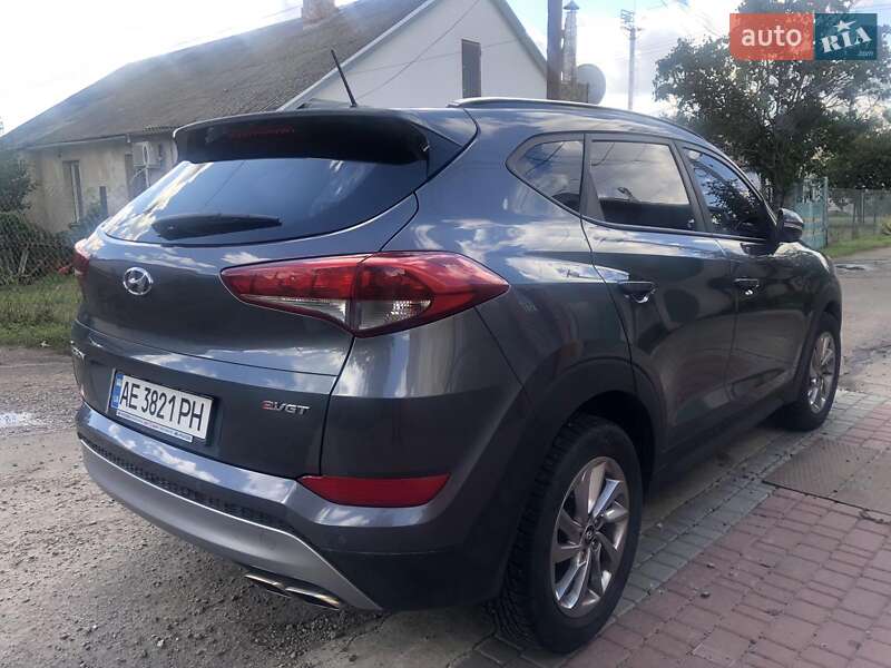 Внедорожник / Кроссовер Hyundai Tucson 2016 в Одессе