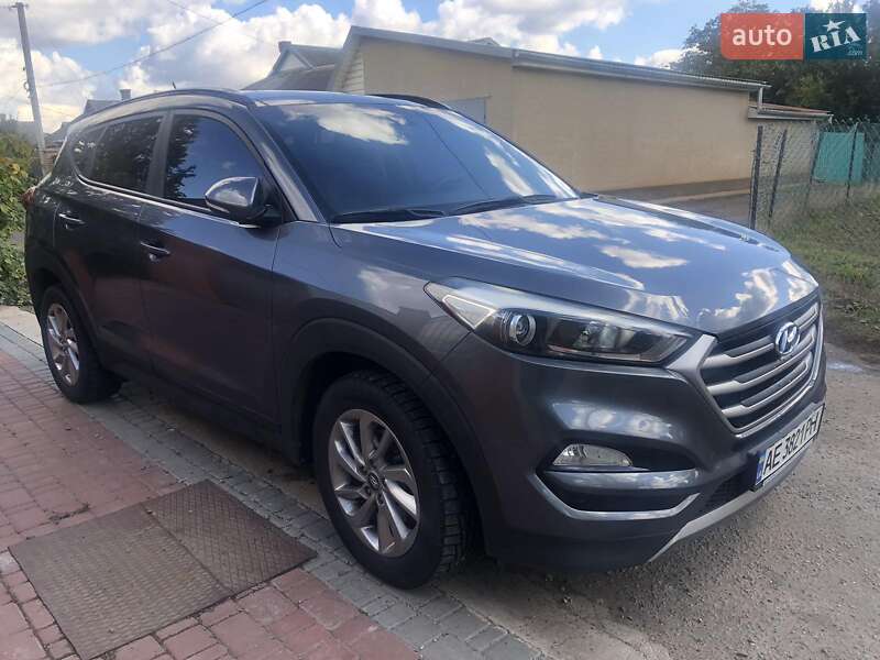 Внедорожник / Кроссовер Hyundai Tucson 2016 в Одессе