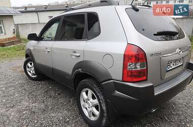 Позашляховик / Кросовер Hyundai Tucson 2005 в 