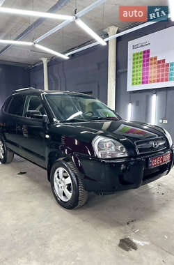 Внедорожник / Кроссовер Hyundai Tucson 2008 в 