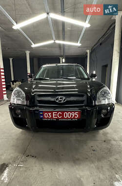 Внедорожник / Кроссовер Hyundai Tucson 2008 в 