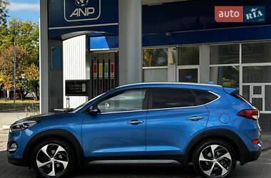 Внедорожник / Кроссовер Hyundai Tucson 2017 в 