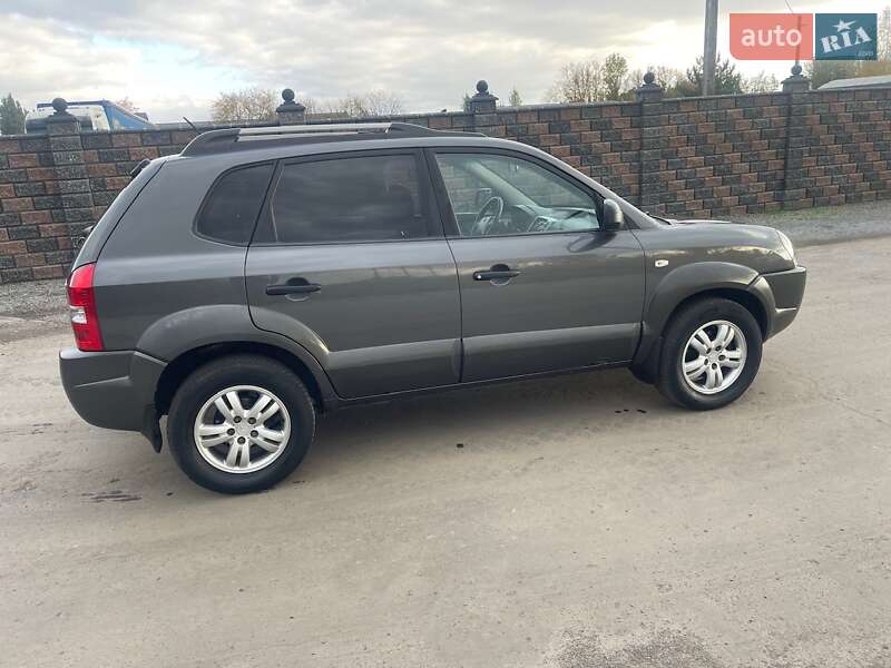 Внедорожник / Кроссовер Hyundai Tucson 2007 в Ровно