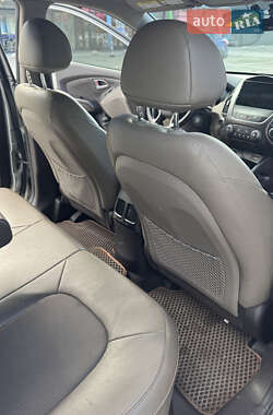 Внедорожник / Кроссовер Hyundai Tucson 2014 в 