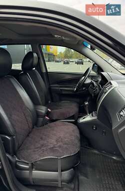 Внедорожник / Кроссовер Hyundai Tucson 2008 в 
