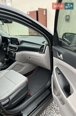 Внедорожник / Кроссовер Hyundai Tucson 2019 в 