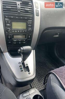 Внедорожник / Кроссовер Hyundai Tucson 2008 в 