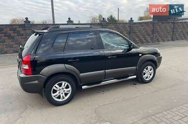 Позашляховик / Кросовер Hyundai Tucson 2006 в 