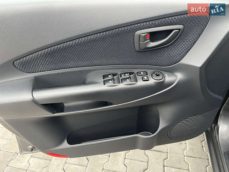 Внедорожник / Кроссовер Hyundai Tucson 2008 в Луцке фото 18 Внедорожник / Кроссовер Hyundai Tucson 2008 в Луцке