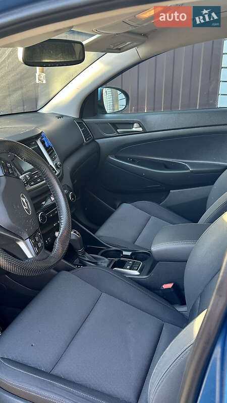 Позашляховик / Кросовер Hyundai Tucson 2017 в Києві