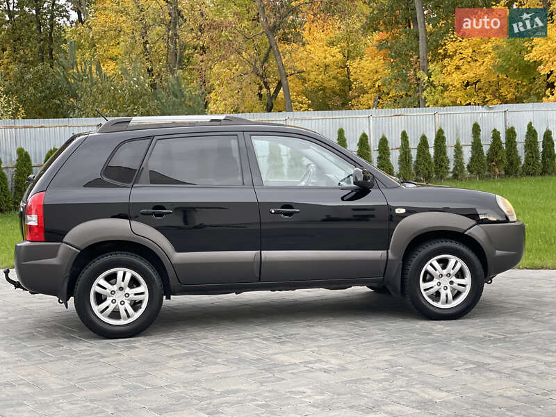 Позашляховик / Кросовер Hyundai Tucson 2006 в Луцьку