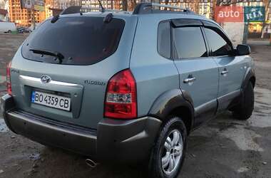 Внедорожник / Кроссовер Hyundai Tucson 2006 в 