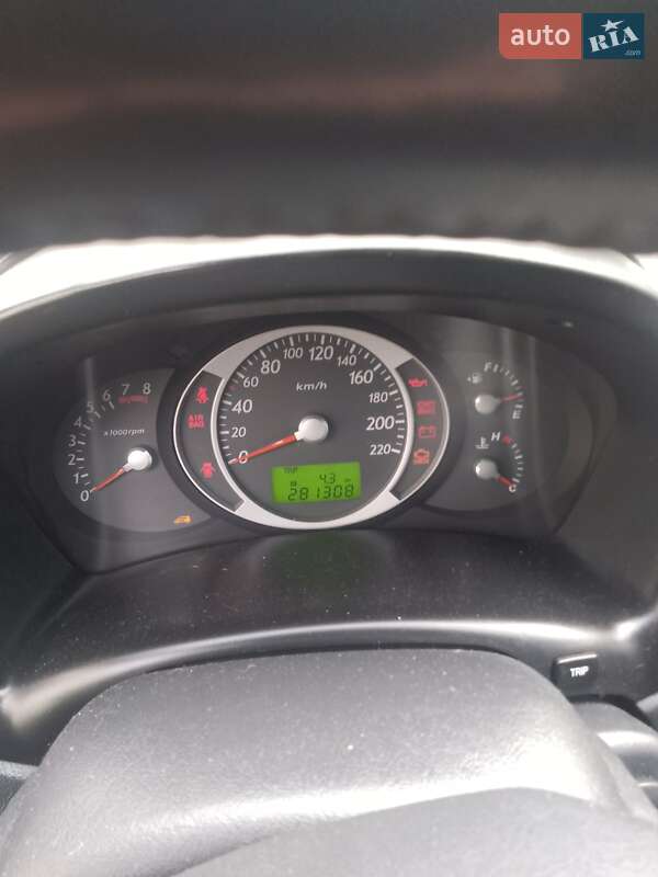 Позашляховик / Кросовер Hyundai Tucson 2008 в Львові фото 6 Позашляховик / Кросовер Hyundai Tucson 2008 в Львові