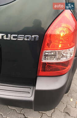 Внедорожник / Кроссовер Hyundai Tucson 2007 в 