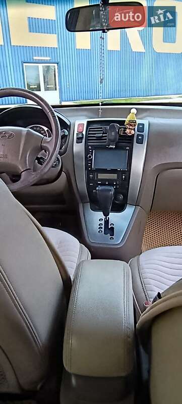 Позашляховик / Кросовер Hyundai Tucson 2008 в Одесі фото 9 Позашляховик / Кросовер Hyundai Tucson 2008 в Одесі