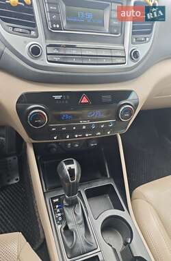 Позашляховик / Кросовер Hyundai Tucson 2016 в Смілі