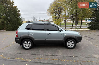 Позашляховик / Кросовер Hyundai Tucson 2007 в  фото 9 Позашляховик / Кросовер Hyundai Tucson 2007 в