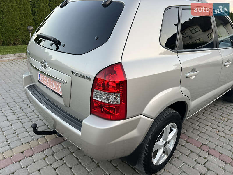 Позашляховик / Кросовер Hyundai Tucson 2008 в Дунаївцях фото 14 Позашляховик / Кросовер Hyundai Tucson 2008 в Дунаївцях