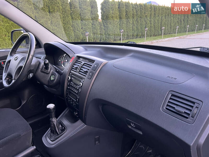 Позашляховик / Кросовер Hyundai Tucson 2008 в Дунаївцях фото 51 Позашляховик / Кросовер Hyundai Tucson 2008 в Дунаївцях