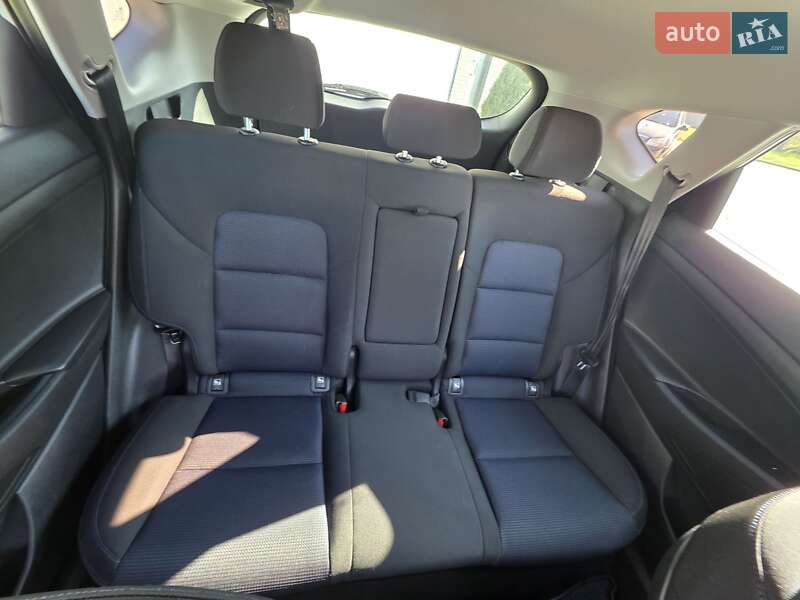 Внедорожник / Кроссовер Hyundai Tucson 2016 в Ивано-Франковске