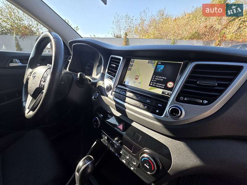 Внедорожник / Кроссовер Hyundai Tucson 2016 в Ивано-Франковске