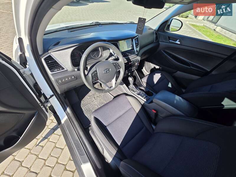 Внедорожник / Кроссовер Hyundai Tucson 2016 в Ивано-Франковске