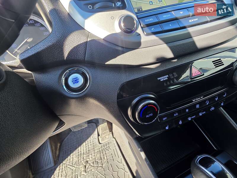 Внедорожник / Кроссовер Hyundai Tucson 2016 в Ивано-Франковске