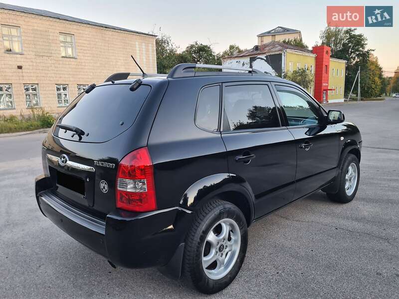 Позашляховик / Кросовер Hyundai Tucson 2006 в Шостці
