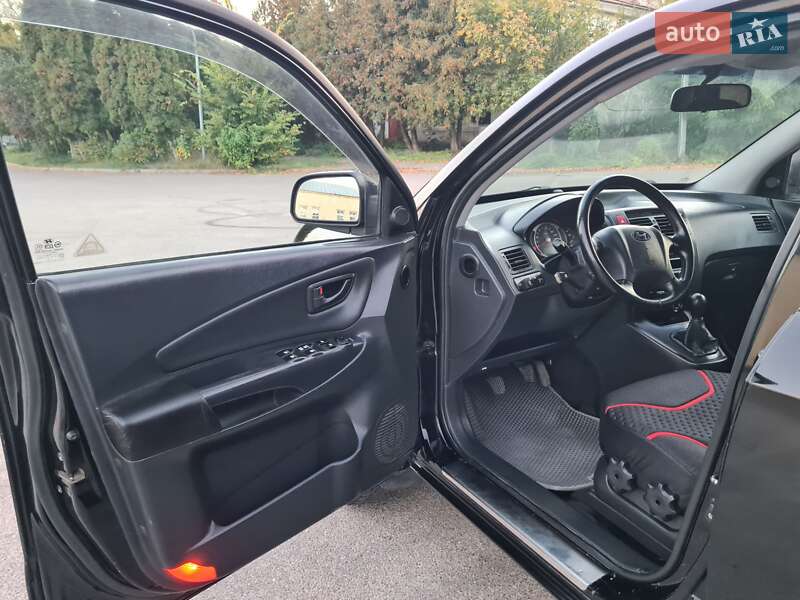 Позашляховик / Кросовер Hyundai Tucson 2006 в Шостці
