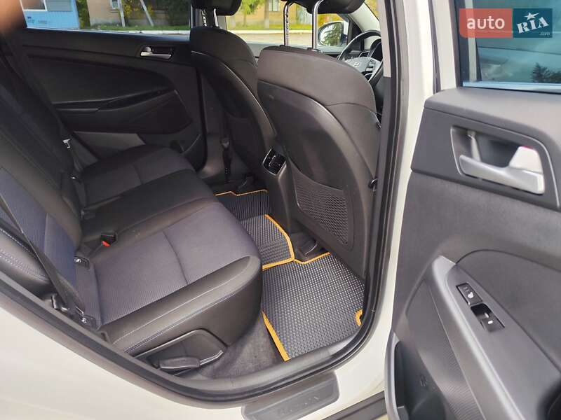 Внедорожник / Кроссовер Hyundai Tucson 2017 в Новоархангельске фото 32 Внедорожник / Кроссовер Hyundai Tucson 2017 в Новоархангельске