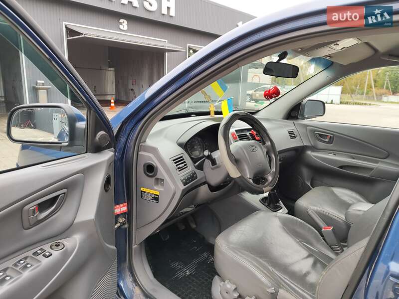 Внедорожник / Кроссовер Hyundai Tucson 2004 в Катеринополе фото 12 Внедорожник / Кроссовер Hyundai Tucson 2004 в Катеринополе