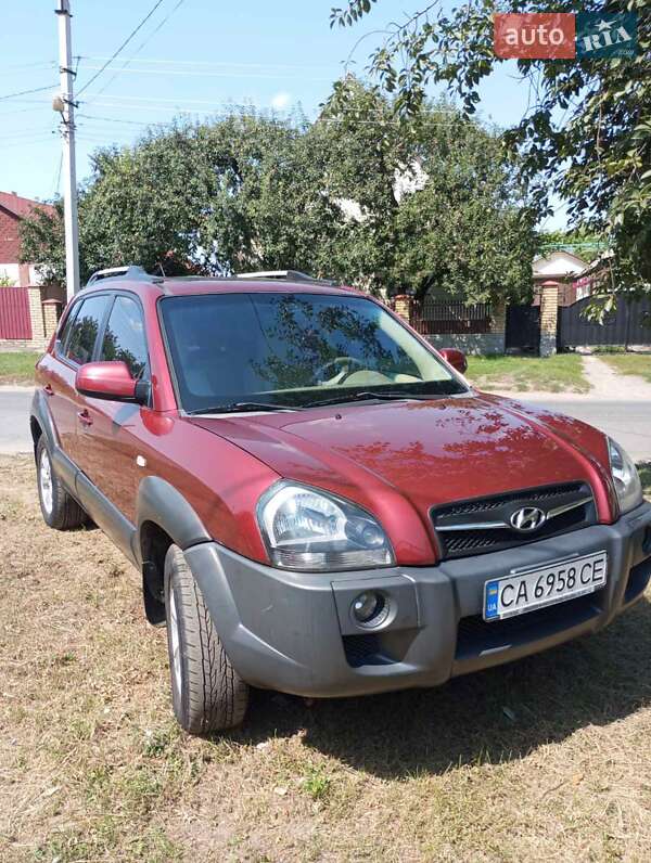 Позашляховик / Кросовер Hyundai Tucson 2008 в Києві фото 11 Позашляховик / Кросовер Hyundai Tucson 2008 в Києві