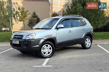 Внедорожник / Кроссовер Hyundai Tucson 2008 в 