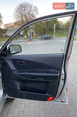Внедорожник / Кроссовер Hyundai Tucson 2008 в 