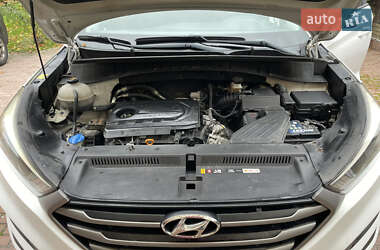 Внедорожник / Кроссовер Hyundai Tucson 2016 в 