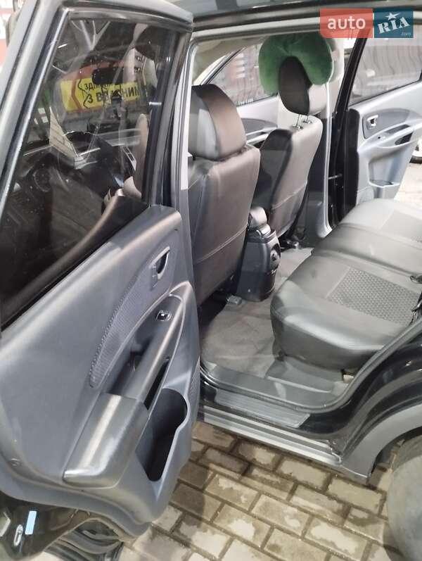 Внедорожник / Кроссовер Hyundai Tucson 2008 в Александрие