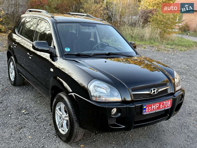 Позашляховик / Кросовер Hyundai Tucson 2009 в Гнівані