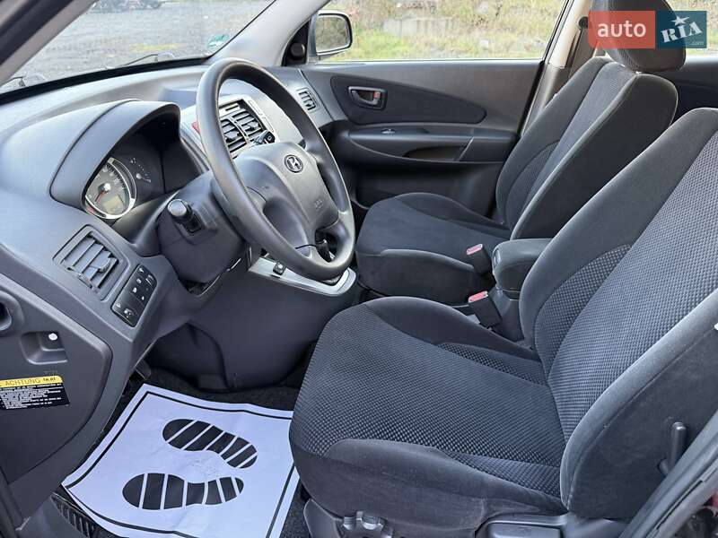 Позашляховик / Кросовер Hyundai Tucson 2009 в Гнівані