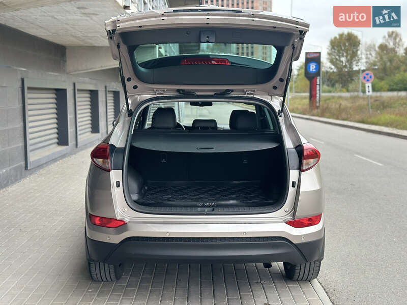Позашляховик / Кросовер Hyundai Tucson 2016 в Києві фото 14 Позашляховик / Кросовер Hyundai Tucson 2016 в Києві