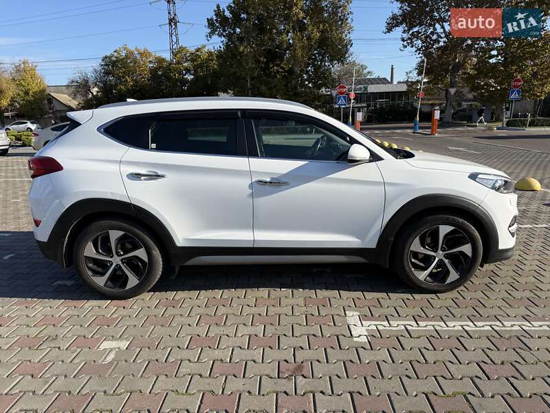 Внедорожник / Кроссовер Hyundai Tucson 2016 в Одессе