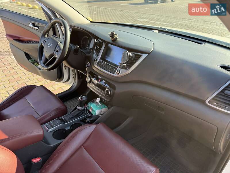 Внедорожник / Кроссовер Hyundai Tucson 2016 в Одессе