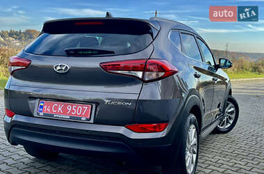 Внедорожник / Кроссовер Hyundai Tucson 2017 в 
