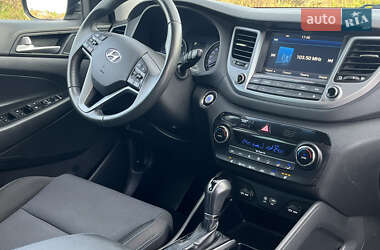 Внедорожник / Кроссовер Hyundai Tucson 2017 в 