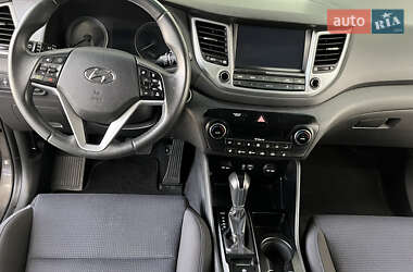 Внедорожник / Кроссовер Hyundai Tucson 2017 в 