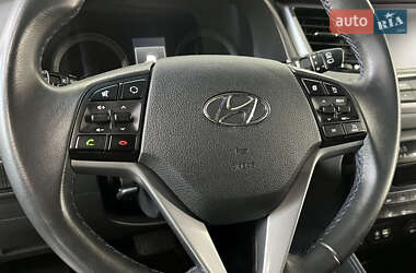 Внедорожник / Кроссовер Hyundai Tucson 2017 в 