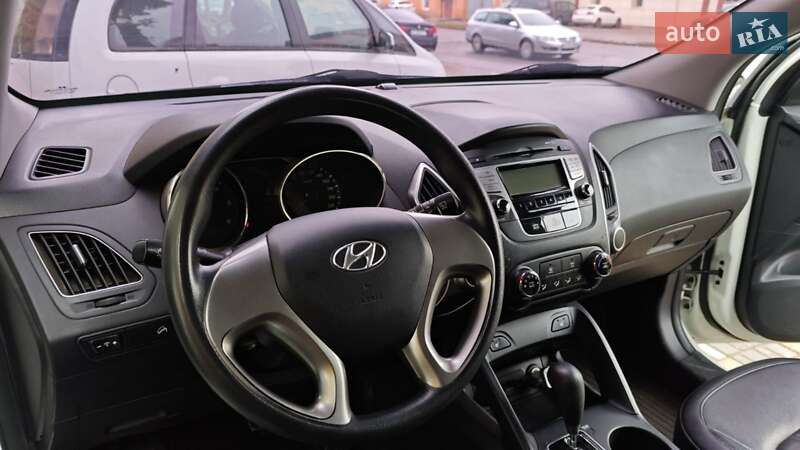 Внедорожник / Кроссовер Hyundai Tucson 2011 в Подольске