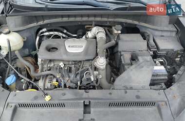 Внедорожник / Кроссовер Hyundai Tucson 2015 в  фото 7 Внедорожник / Кроссовер Hyundai Tucson 2015 в